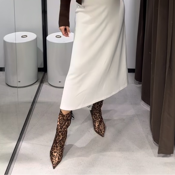 ZARA ANIMAL PRINT STILETTO HEEL ANKLE BOOTS - Picture 9 of 16